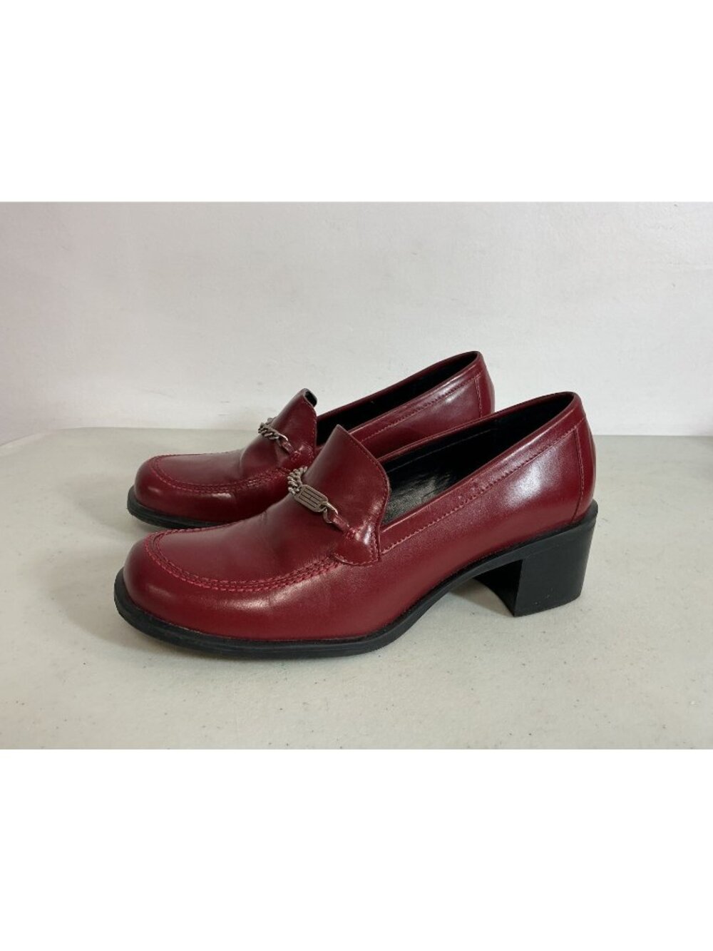 Tommy Hilfiger Red Leather Chunky Heel Loafers Y2K Square Toe Womens 6